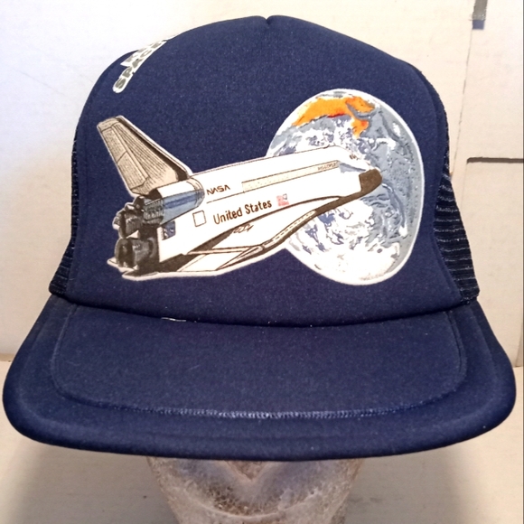 *NWOT* Vintage Kennedy Space Center Space Shuttle Snapback Trucker Hat Cap - Picture 1 of 7